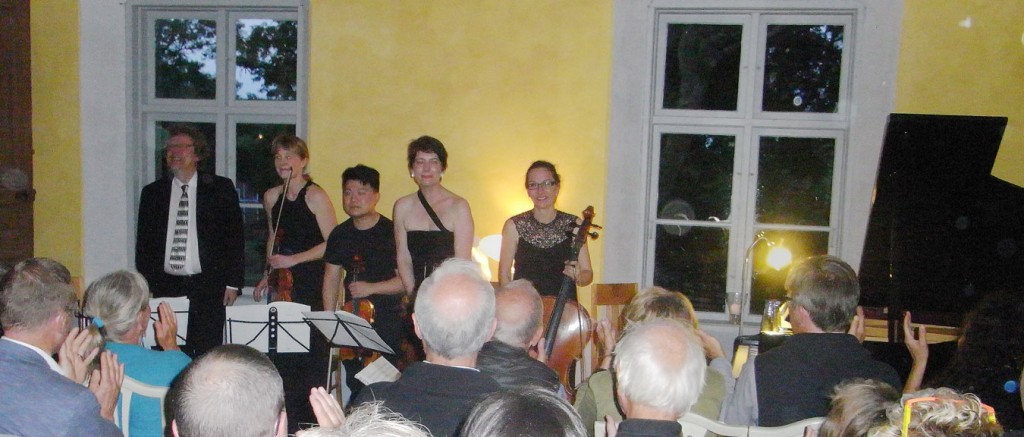 Folke Gräsbeck and the Flinders Quartet at Korpo gård (photo: © Geoff Hayes)