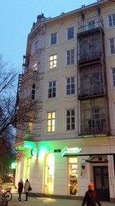 Sibelius lived in Vienna, Waaggasse 1, when he composed the Overture and Balettscen. He rented the best room in a large apartment here. Photo: © Sibelius One